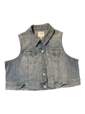 torrid Washed Blue Cropped Denim Vest size 2